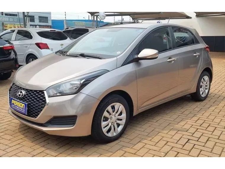 Hyundai HB20 Marrom 17