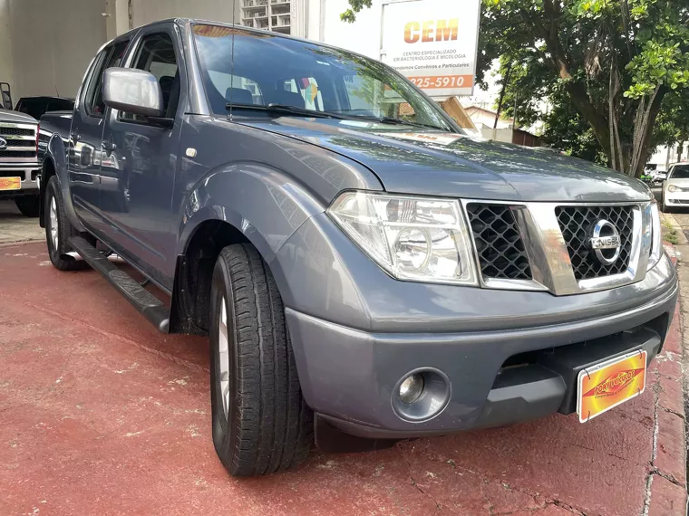 Nissan Frontier Cinza 3