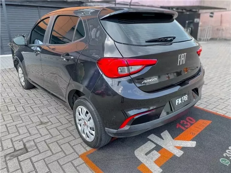 Fiat Argo Preto 6