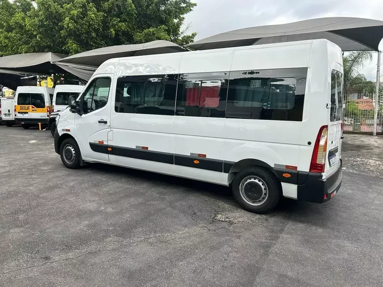 Renault Master Branco 10