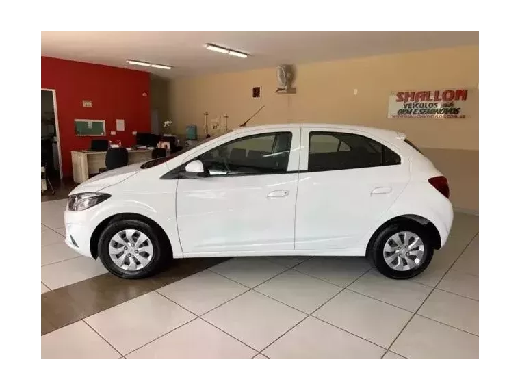 Chevrolet Onix Branco 6