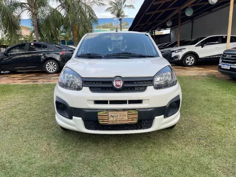 Fiat Uno Branco 1