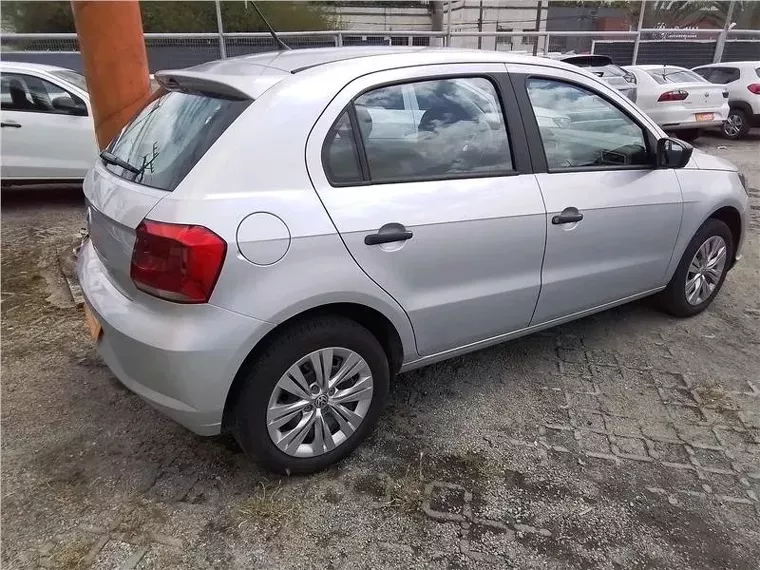 Volkswagen Gol Prata 2