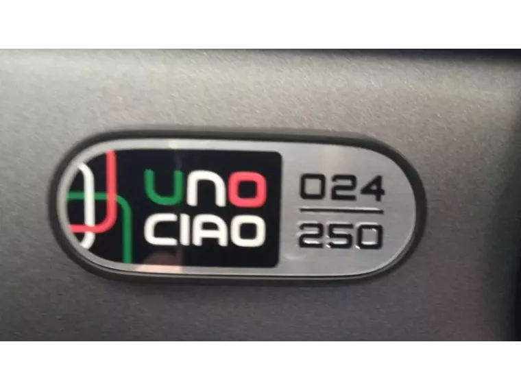 Fiat Uno Cinza 7