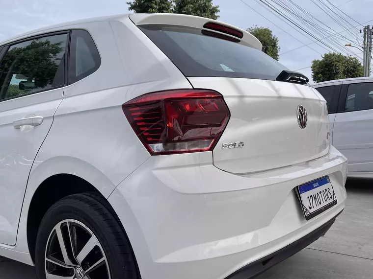 Volkswagen Polo Hatch Branco 2