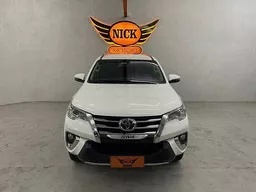 Toyota Hilux SW4