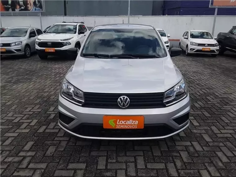 Volkswagen Voyage Prata 2