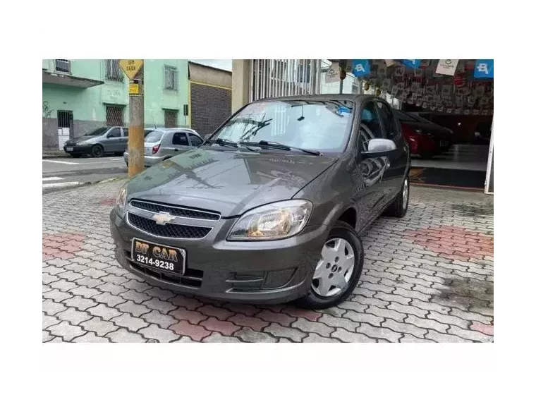 Chevrolet Celta Cinza 6