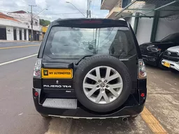 Mitsubishi Pajero TR4
