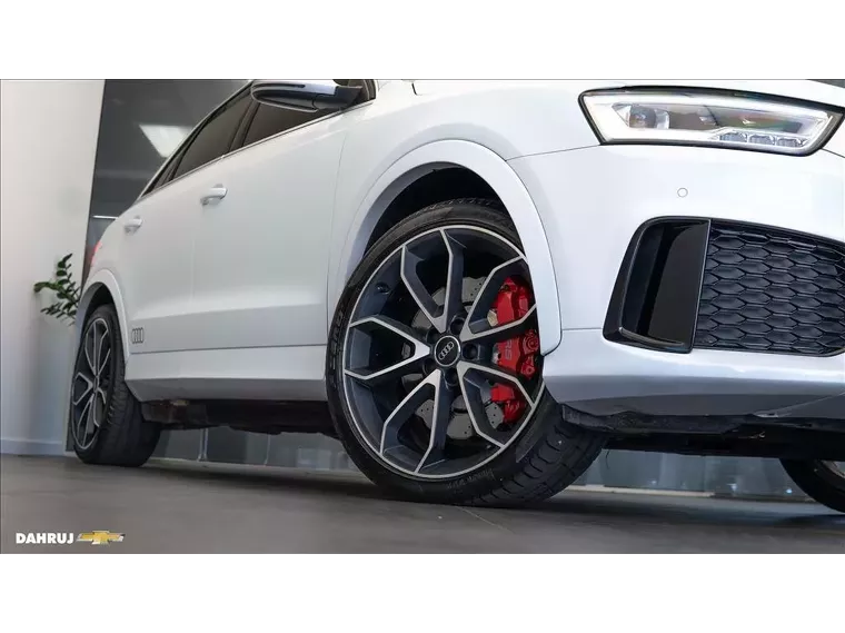 Audi RS Q3 Branco 4