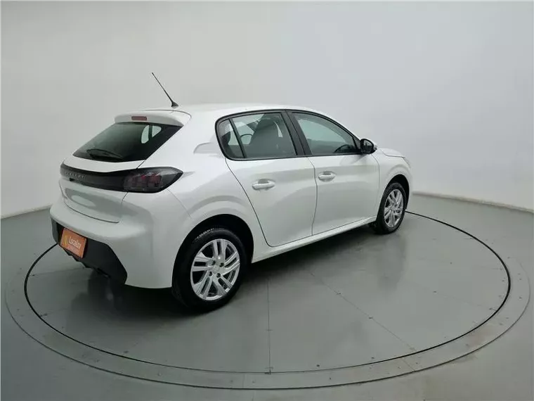 Peugeot 208 Branco 2