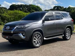 Toyota Hilux SW4
