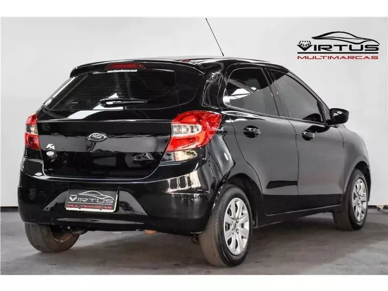 Ford KA Preto 16