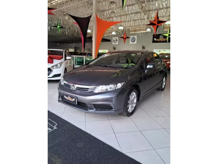 Honda Civic Cinza 1