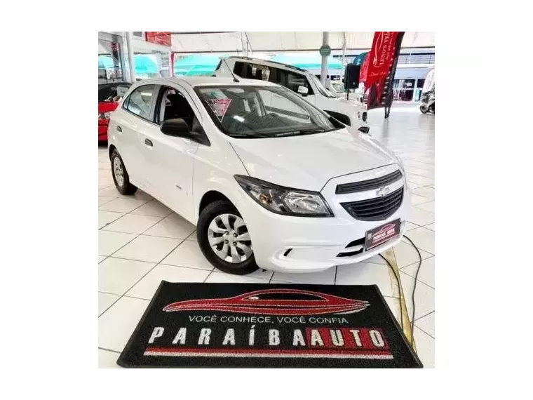 Chevrolet Onix Branco 7