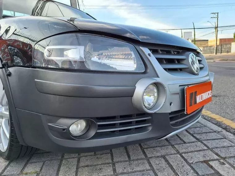 Volkswagen Saveiro Preto 17