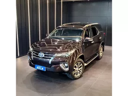 Toyota Hilux SW4