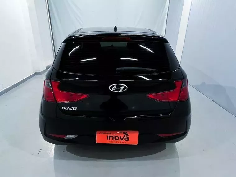 Hyundai HB20 Preto 9