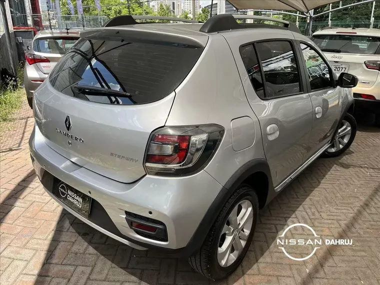 Renault Sandero Prata 5