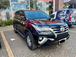 Toyota Hilux SW4