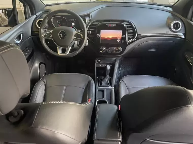 Renault Captur Prata 14