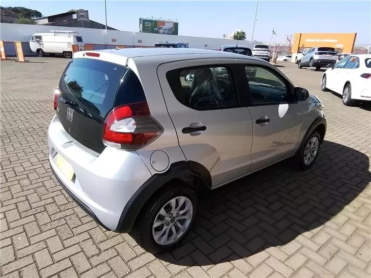 Fiat Mobi Prata 2