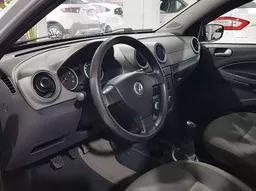 Volkswagen Voyage