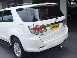 Toyota Hilux SW4