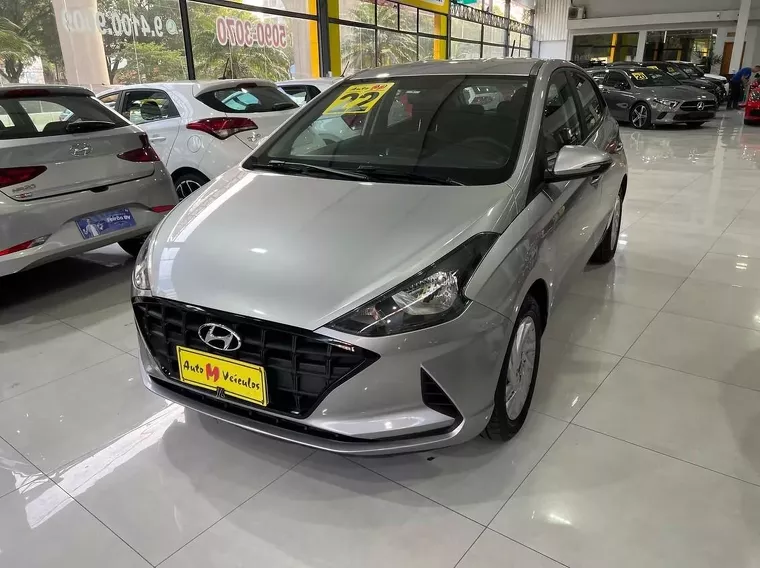 Hyundai HB20 Prata 15