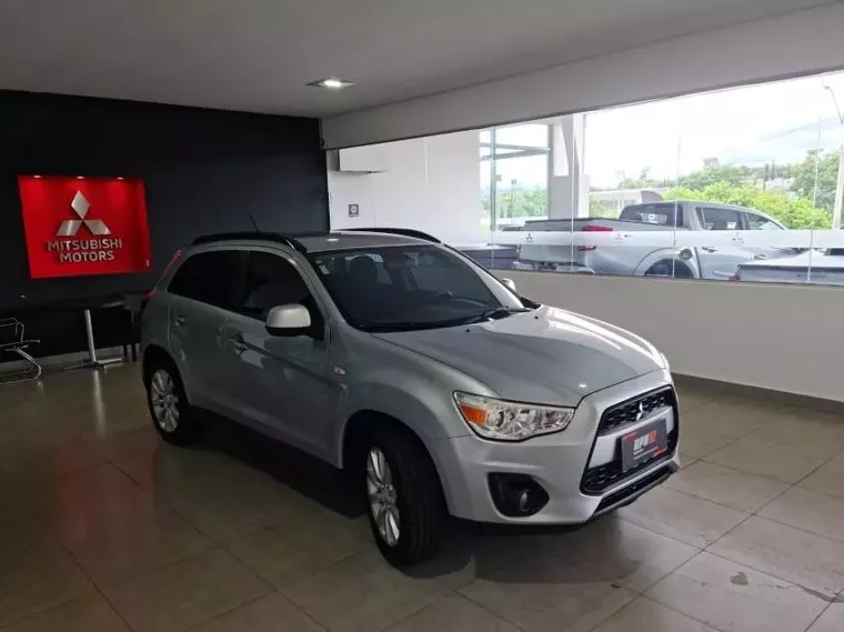 Mitsubishi ASX Prata 10