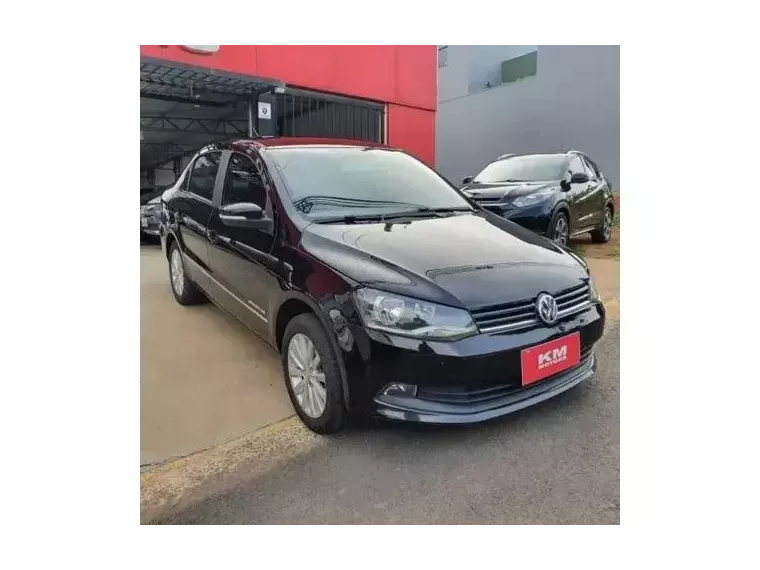 Volkswagen Voyage Preto 1