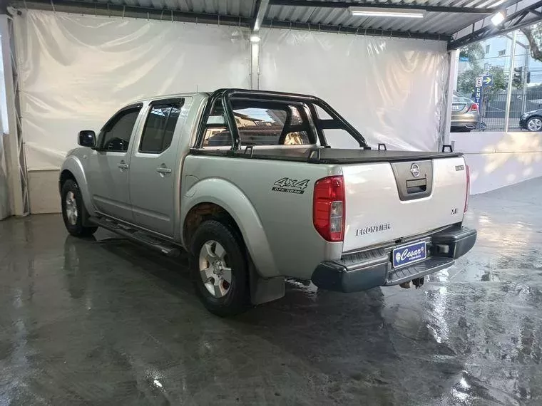 Nissan Frontier Prata 6