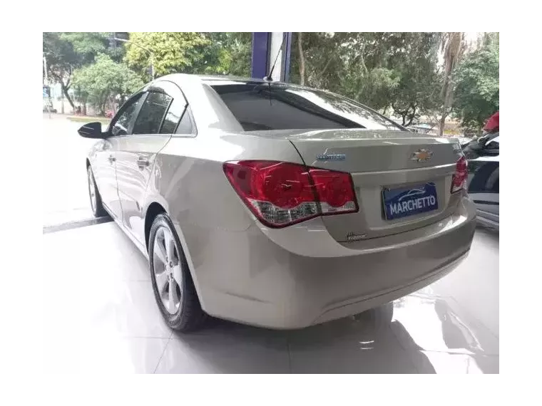 Chevrolet Cruze Bege 5