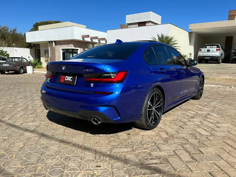 BMW 320i Azul 11