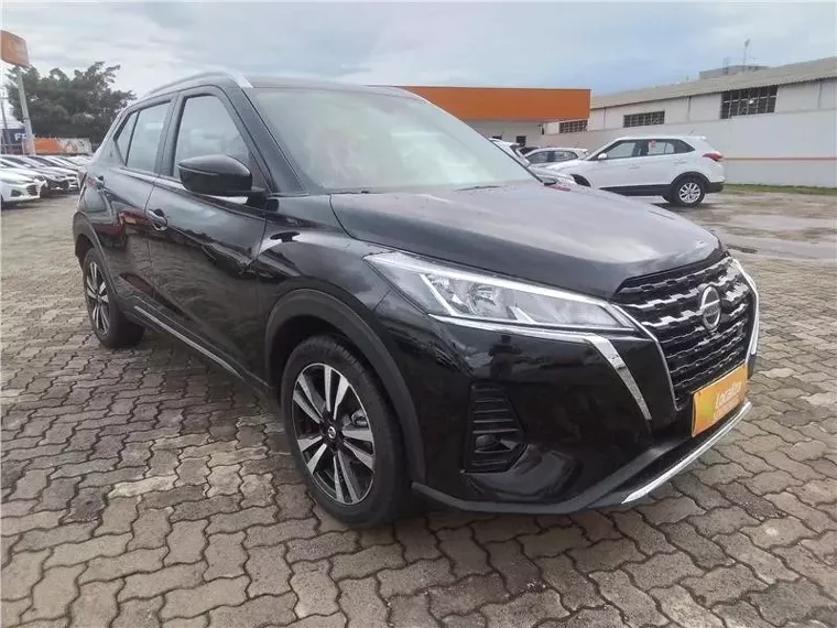 Nissan Kicks Preto 15