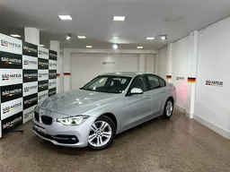 320i