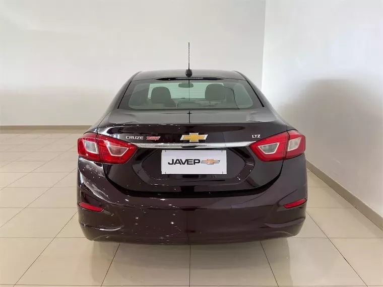 Chevrolet Cruze Vermelho 11