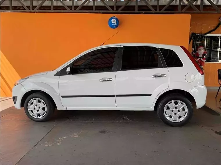 Ford Fiesta Branco 9