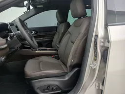 Jeep Commander