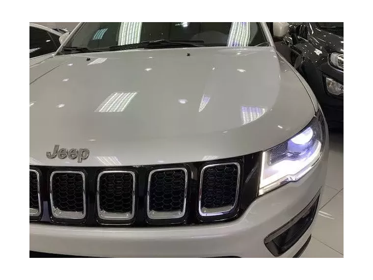 Jeep Compass Branco 35