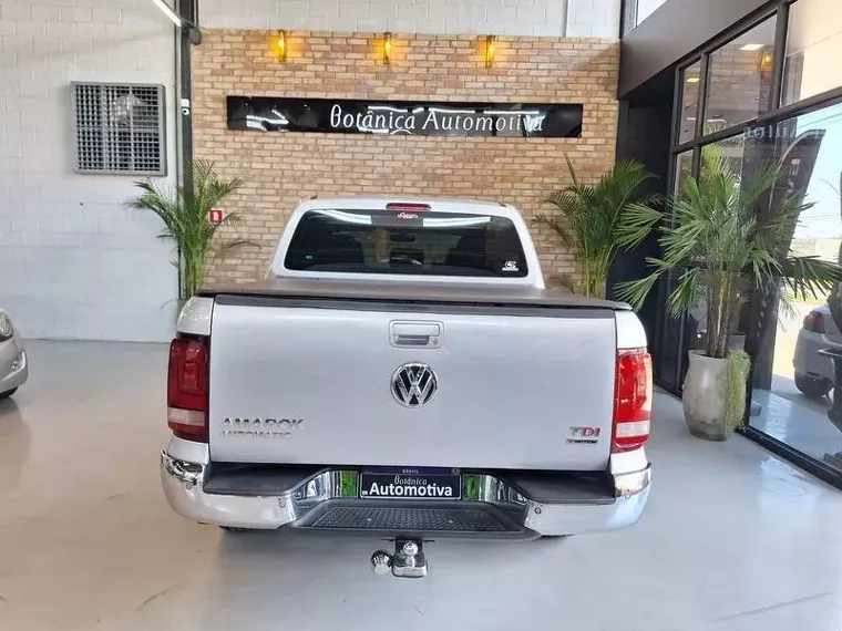 Volkswagen Amarok Prata 11