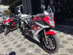 XJ6-F