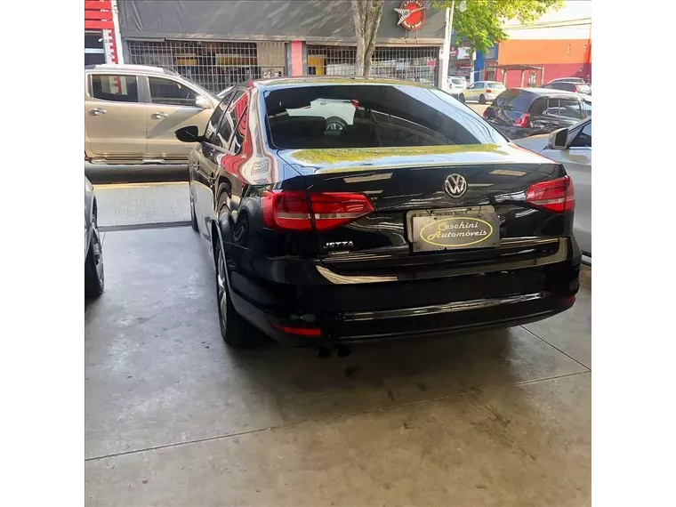 Volkswagen Jetta Preto 8