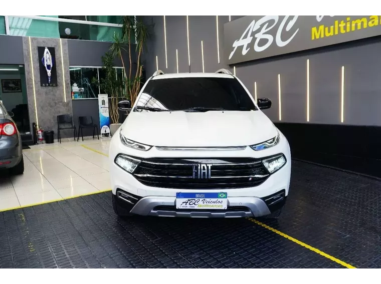 Fiat Toro Branco 8