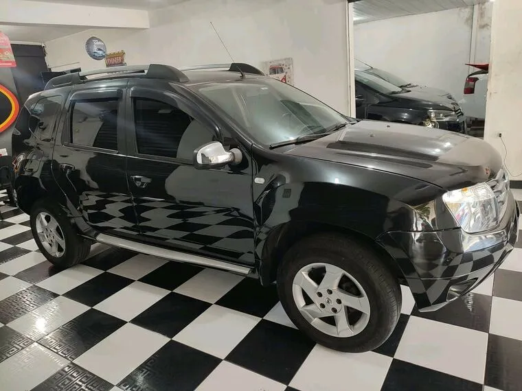 Renault Duster Preto 5