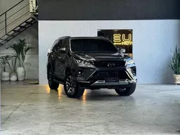 Toyota Hilux SW4