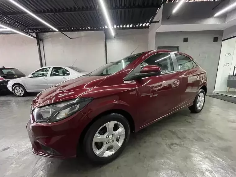 Chevrolet Onix Vermelho 2