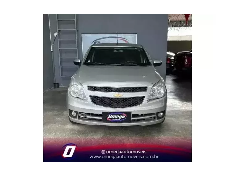 Chevrolet Agile Bege 4