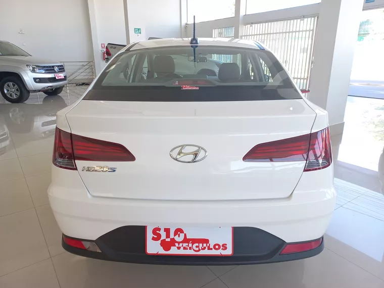 Hyundai HB20S Branco 2