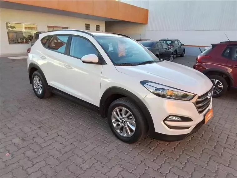 Hyundai Tucson Branco 8